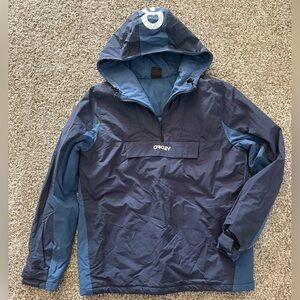 Men’s Oakley Nylon Pullover Jacket With Hood ~ Size M